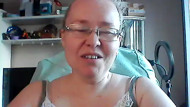 Viola27 online show from 06/21/26, 10:21