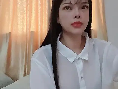 Snapshot of Karen8686 chatting on 06/18/26, 02:32 Karen8686 online show from 06/18/26, 02:32