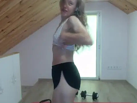 Snapshot of miluseamilla chatting on 07/19/26, 12:02 miluseamilla online show from 07/19/26, 12:02
