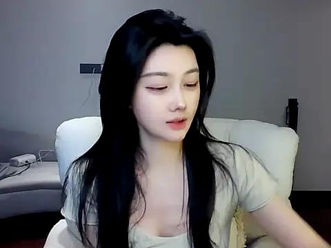 SylvieMaya online show from 06/10/26, 04:52