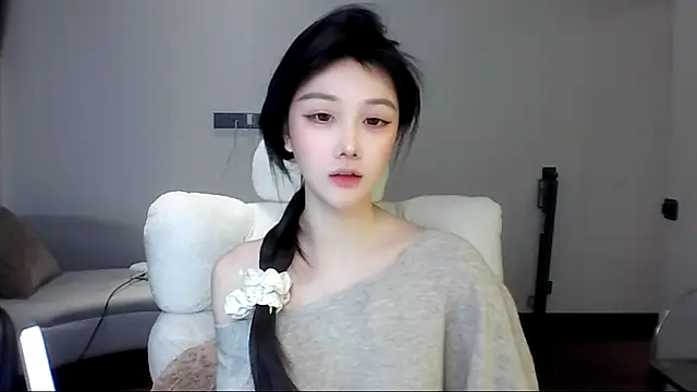 SylvieMaya online show from 07/15/26, 07:10