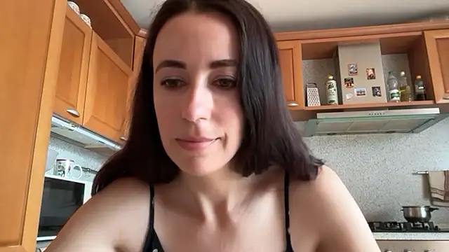 Snapshot of Flamingo_Queen chatting on 07/04/26, 05:36 Flamingo Queen online show from 07/04/26, 05:36