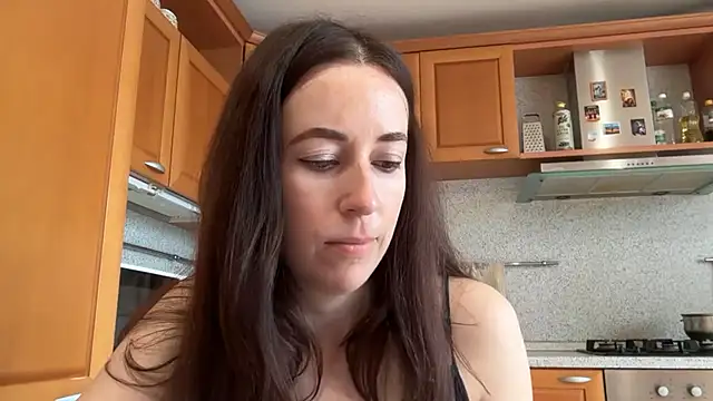 Flamingo Queen online show from 06/09/26, 06:03