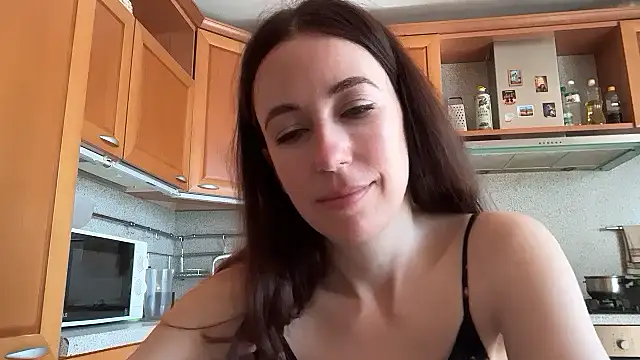 Snapshot of Flamingo_Queen chatting on 06/12/26, 06:22 Flamingo Queen online show from 06/12/26, 06:22