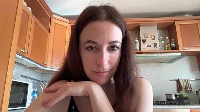 Snapshot of Flamingo_Queen chatting on 06/11/26, 05:59 Flamingo Queen online show from 06/11/26, 05:59