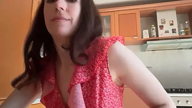 Snapshot of Flamingo_Queen chatting on 07/25/26, 05:15 Flamingo Queen online show from 07/25/26, 05:15