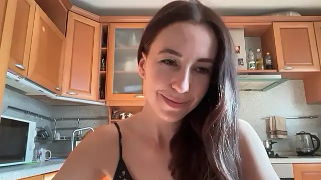 Snapshot of Flamingo_Queen chatting on 07/22/26, 04:25 Flamingo Queen online show from 07/22/26, 04:25