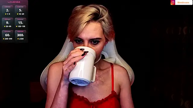 Snapshot of Blondice_ann chatting on 06/27/26, 12:16 Blondice ann online show from 06/27/26, 12:16