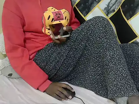 lilmomaa online show from 06/21/26, 07:30