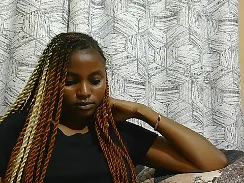 tamdiva1 online show from 06/13/26, 02:48