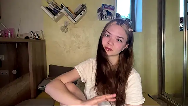 Snapshot of AvrilGillig chatting on 06/11/26, 04:15 AvrilGillig online show from 06/11/26, 04:15