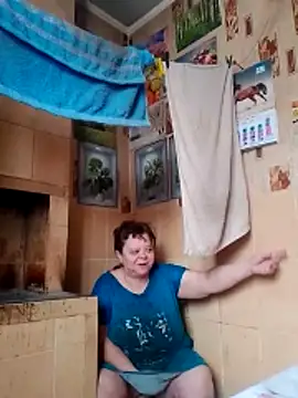 Snapshot of oksana72 chatting on 02/24/26, 07:31 oksana72 online show from 02/24/26, 07:31