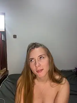 Snapshot of FlirtySophiaa chatting on 06/19/26, 06:58 FlirtySophiaa online show from 06/19/26, 06:58