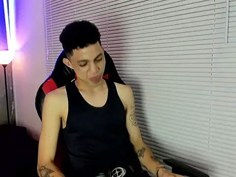 cameron lux77 online show from 06/25/26, 05:12