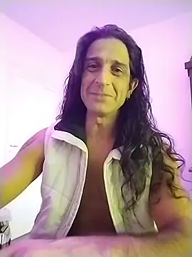 Nightcrawlers online show from 06/12/26, 01:47