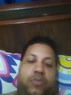 BustlingShirt online show from 06/14/26, 02:24