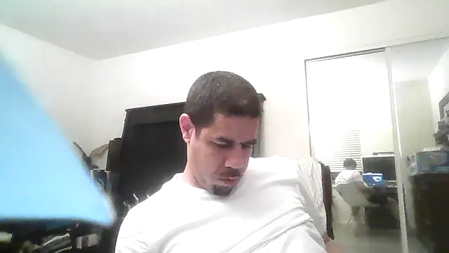 Snapshot of toosexy4myshirt chatting on 06/09/26, 03:51 toosexy4myshirt online show from 06/09/26, 03:51