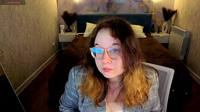 Aleks-casterrr online show from 06/19/26, 05:19