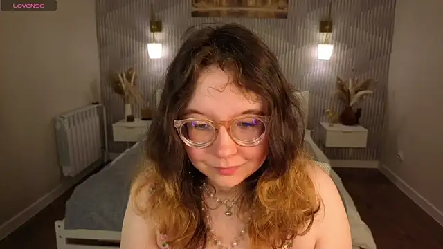 Aleks-casterrr online show from 06/12/26, 05:21