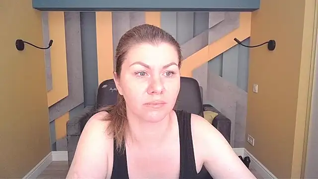 Snapshot of LunaKissesx chatting on 06/09/26, 05:52 LunaKissesx online show from 06/09/26, 05:52