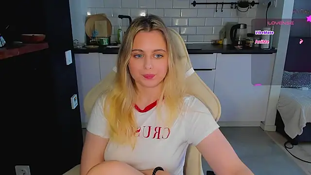 blonde kellyy online show from 06/10/26, 05:52