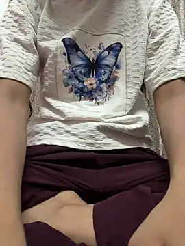 cute manu- online show from 07/21/26, 11:00