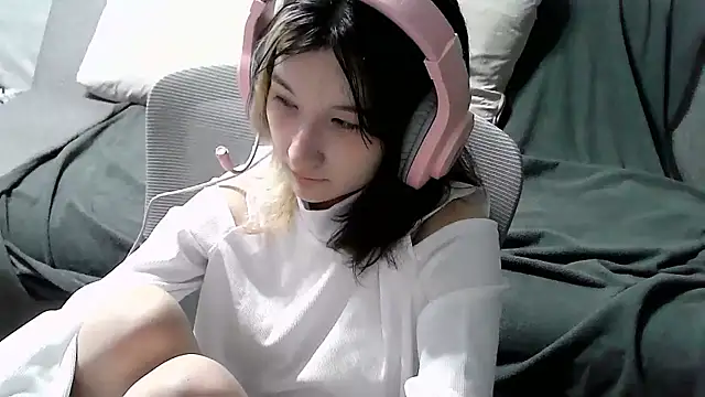 Lilfain baby online show from 07/19/26, 12:13