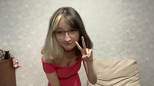 Lilfain baby online show from 06/30/26, 12:05