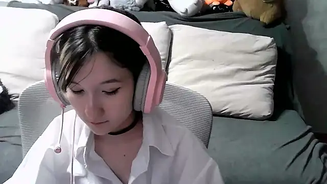 Lilfain baby online show from 07/23/26, 02:24