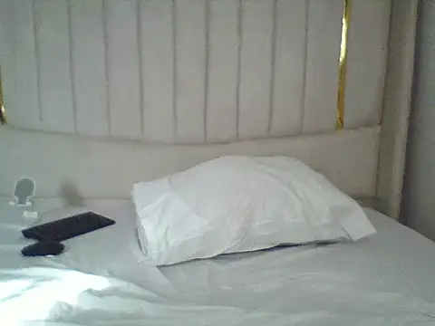Snapshot of pleasureme_1 chatting on 06/08/26, 01:33 pleasureme 1 online show from 06/08/26, 01:33