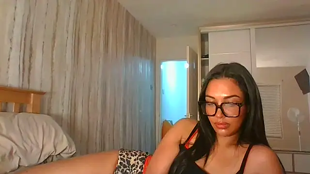 Snapshot of lilithjadex chatting on 06/10/26, 11:06 lilithjadex online show from 06/10/26, 11:06