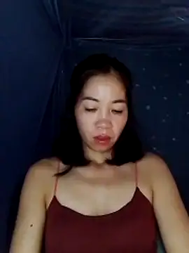 Snapshot of -Nena_ chatting on 06/08/26, 12:49 -Nena online show from 06/08/26, 12:49