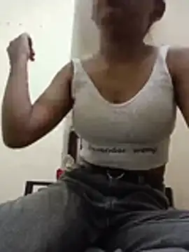baby girl 099 online show from 07/09/26, 12:59