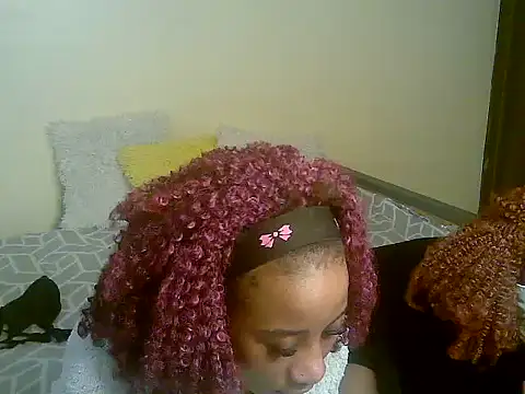 Snapshot of Jadamira chatting on 06/19/26, 05:02 Jadamira online show from 06/19/26, 05:02