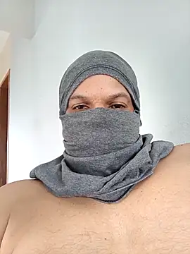 FFelipe000777 online show from 06/12/26, 12:47