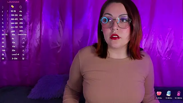 Snapshot of Lil_Violet chatting on 06/16/26, 03:50 Lil Violet online show from 06/16/26, 03:50