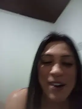 Snapshot of Milabri chatting on 06/26/26, 03:12 Milabri online show from 06/26/26, 03:12