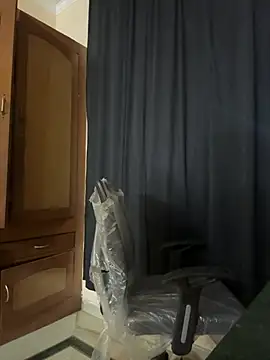 Lustofloves online show from 06/18/26, 01:49