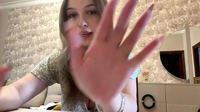 CloudyFoxy online show from 07/15/26, 06:31