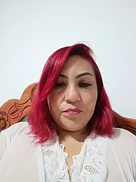 Snapshot of Agata_Traviesa chatting on 06/19/26, 03:01 Agata Traviesa online show from 06/19/26, 03:01