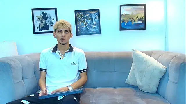 Hot skinny guys online show from 07/25/26, 01:24