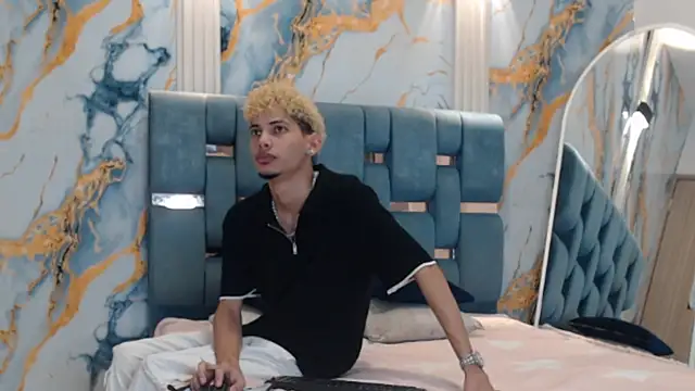 Hot skinny guys online show from 07/05/26, 07:43