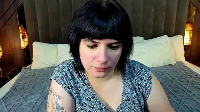 KatrinMilly online show from 07/30/26, 05:50