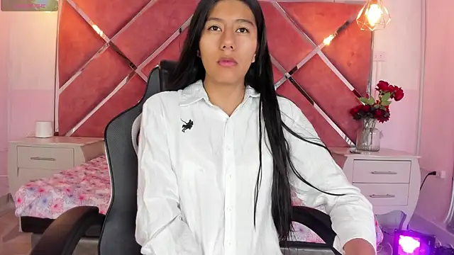 Snapshot of Carla_Alvez chatting on 07/17/26, 02:03 Carla Alvez online show from 07/17/26, 02:03