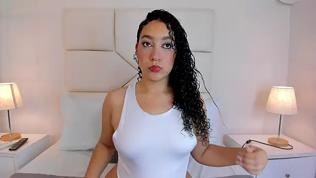 NaomiCambels online show from 07/09/26, 07:24