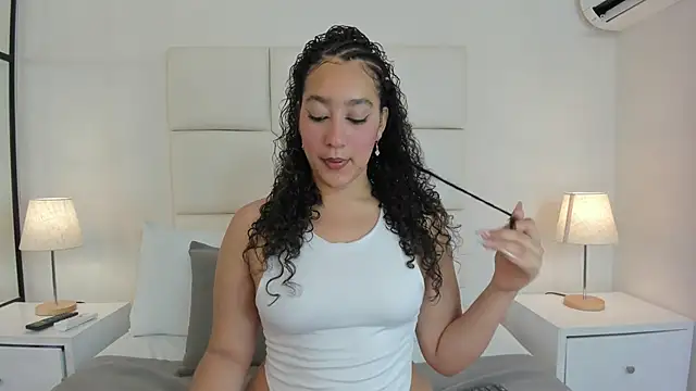 NaomiCambels online show from 07/01/26, 07:03