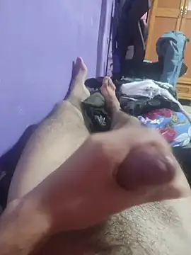Snapshot of halim_Hott chatting on 06/23/26, 01:03 halim Hott online show from 06/23/26, 01:03