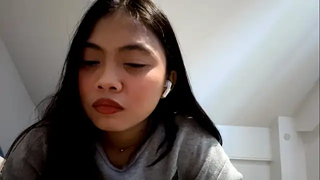 LelaZmiejko online show from 06/12/26, 05:05