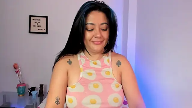 LauraToro  online show from 01/17/26, 07:23