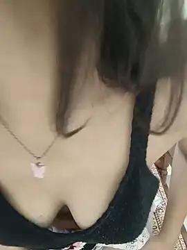 Snapshot of Hottness_Vamika chatting on 07/11/26, 03:29 Hottness Vamika online show from 07/11/26, 03:29